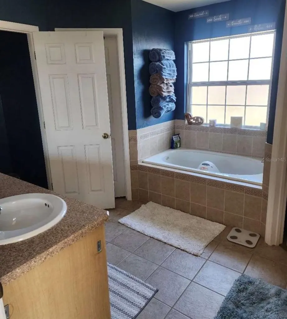 19261 NW 230th Street High Springs FL 32643