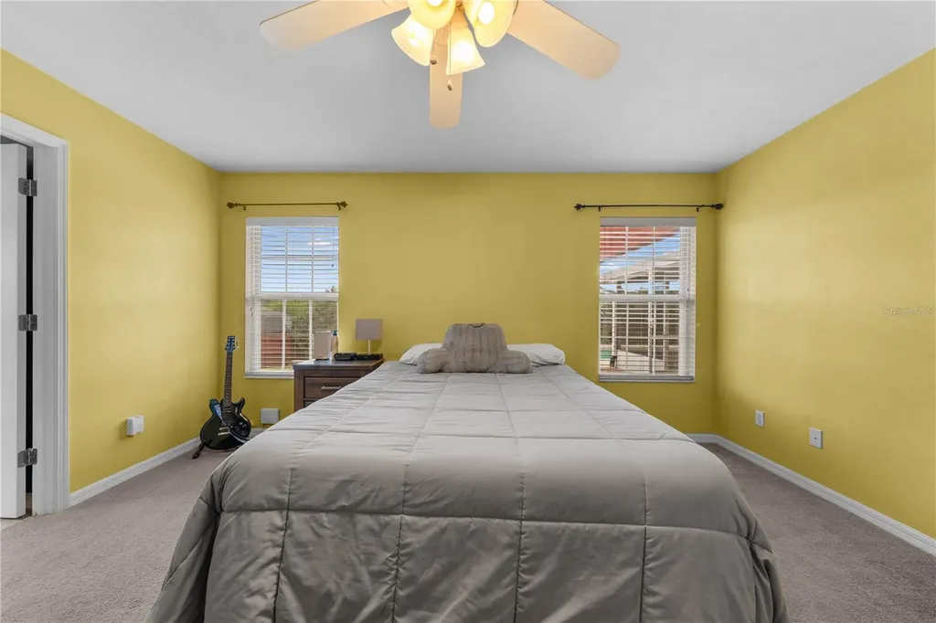 19261 NW 230th Street High Springs FL 32643