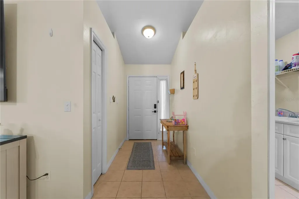 19261 NW 230th Street High Springs FL 32643