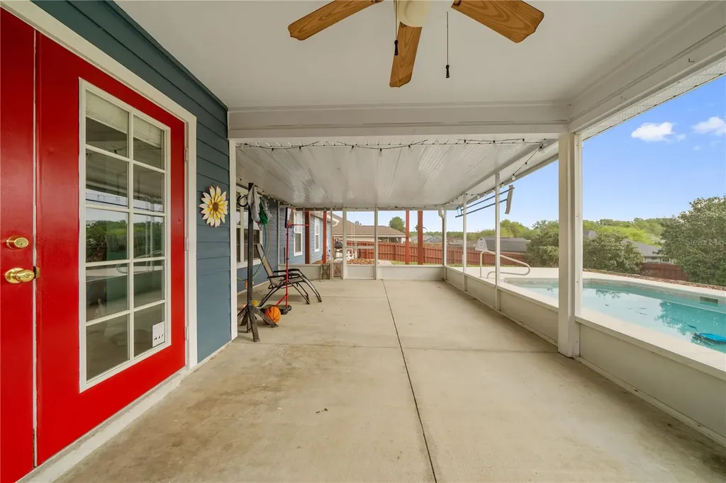 19261 NW 230th Street High Springs FL 32643