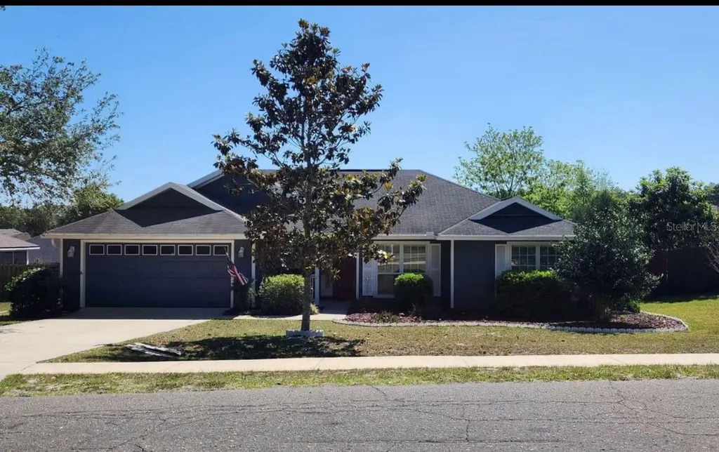 19261 NW 230th Street High Springs FL 32643