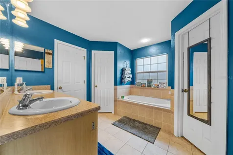 19261 NW 230th Street High Springs FL 32643