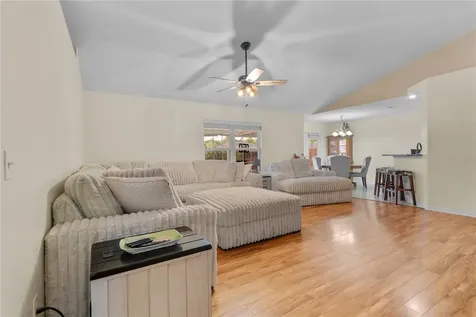 19261 NW 230th Street High Springs FL 32643