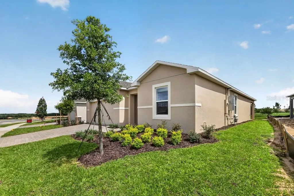 204 Streamwater Way Groveland FL 34736