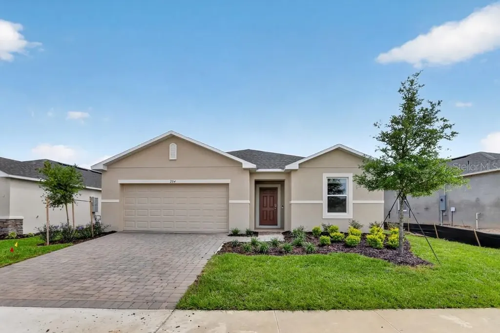 204 Streamwater Way Groveland FL 34736