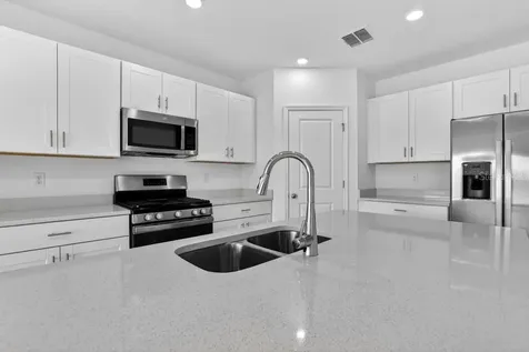 204 Streamwater Way Groveland FL 34736