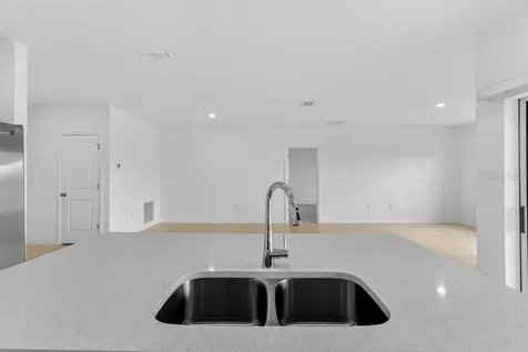 204 Streamwater Way Groveland FL 34736