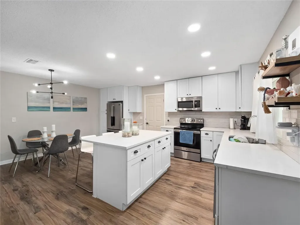 2733 Middle Street Orlando FL 32807