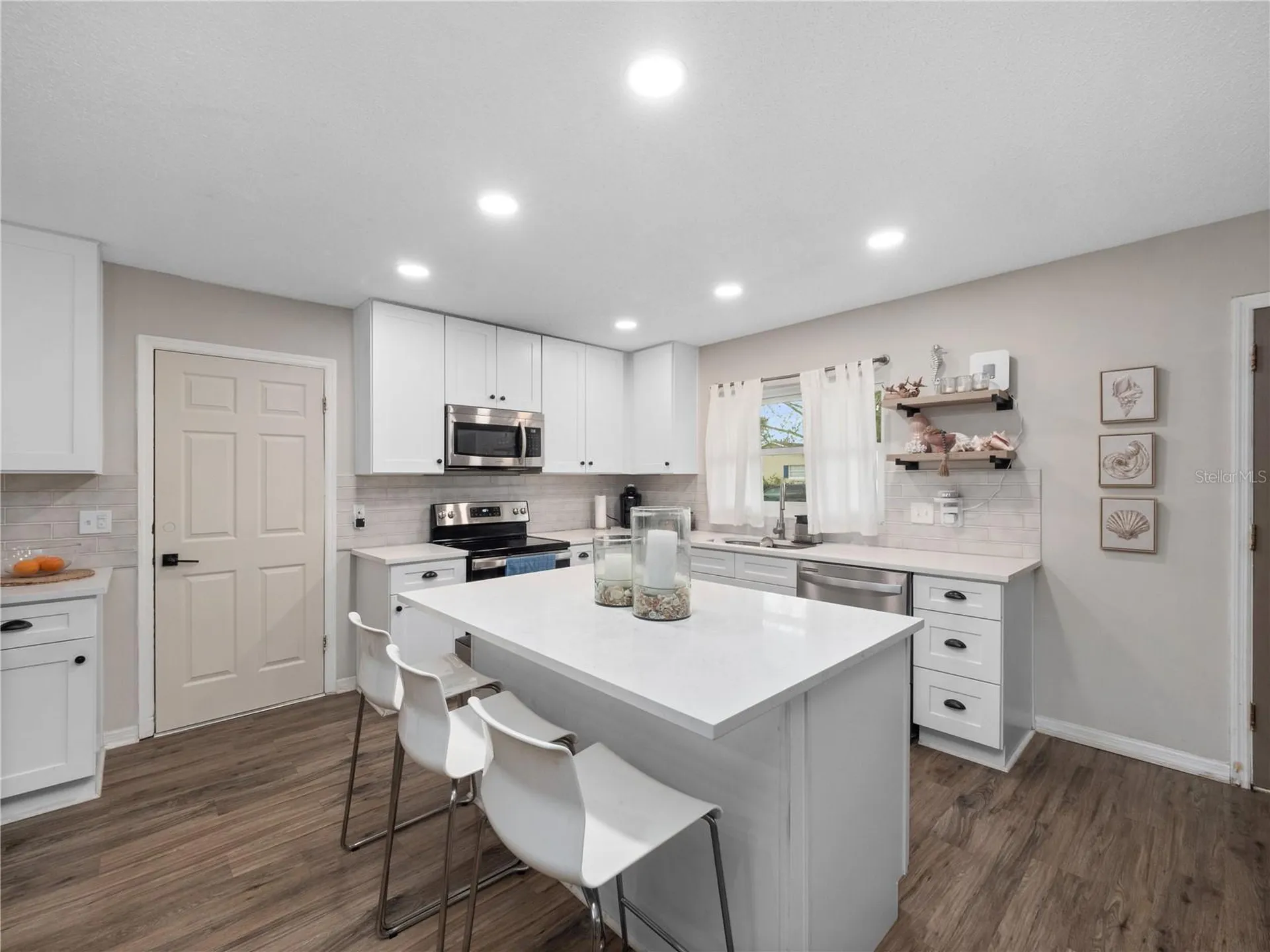 2733 Middle Street Orlando FL 32807