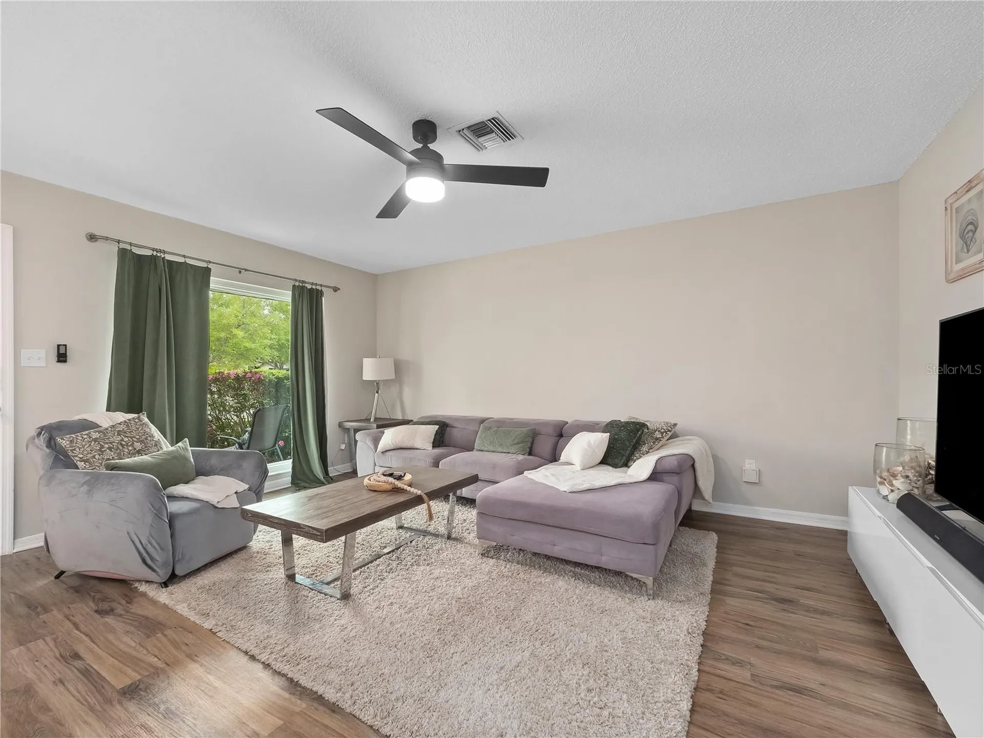 2733 Middle Street Orlando FL 32807