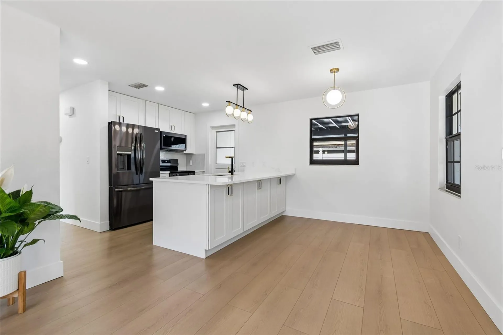 4512 W Rogers Avenue Tampa FL 33611