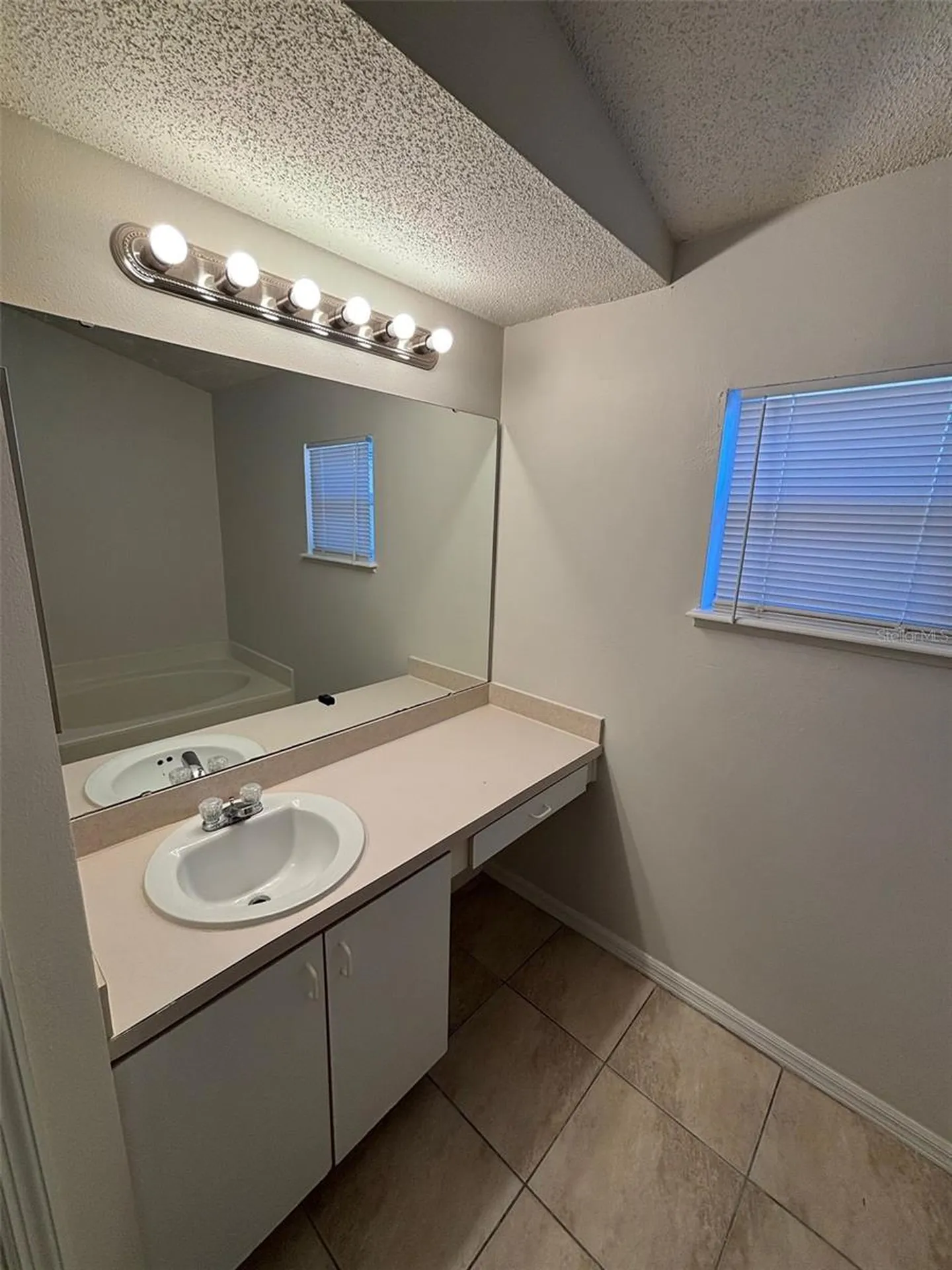 205 Churchill Court Kissimmee FL 34758