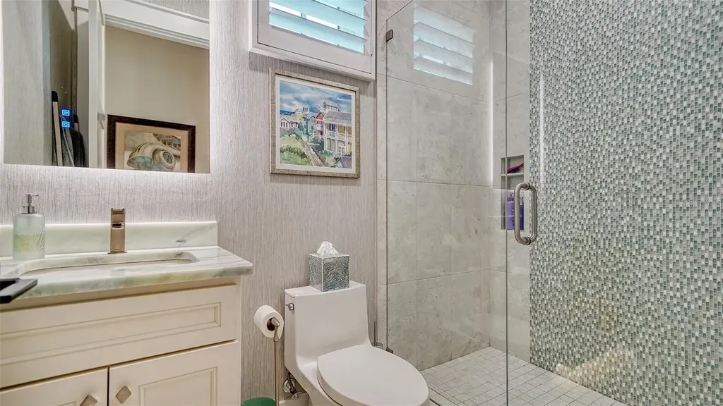 5930 Briarwood Avenue Sarasota FL 34231