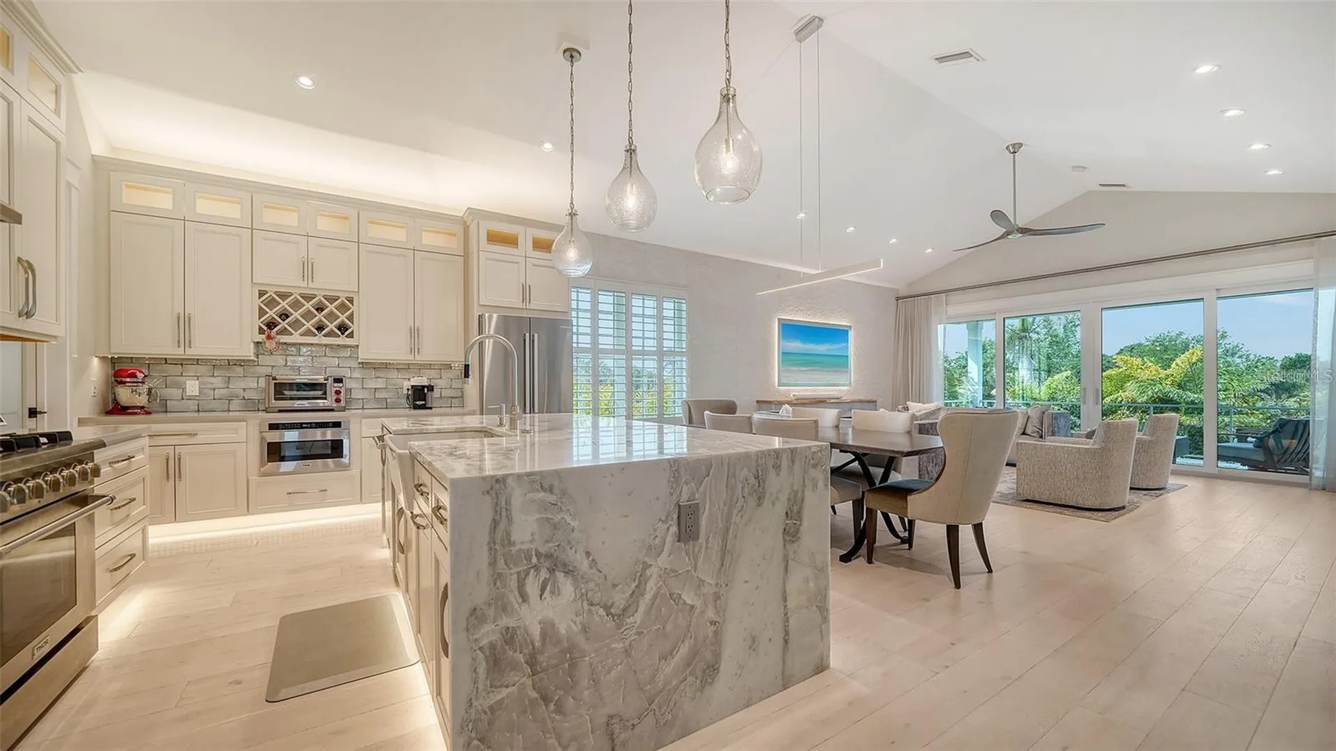 5930 Briarwood Avenue Sarasota FL 34231