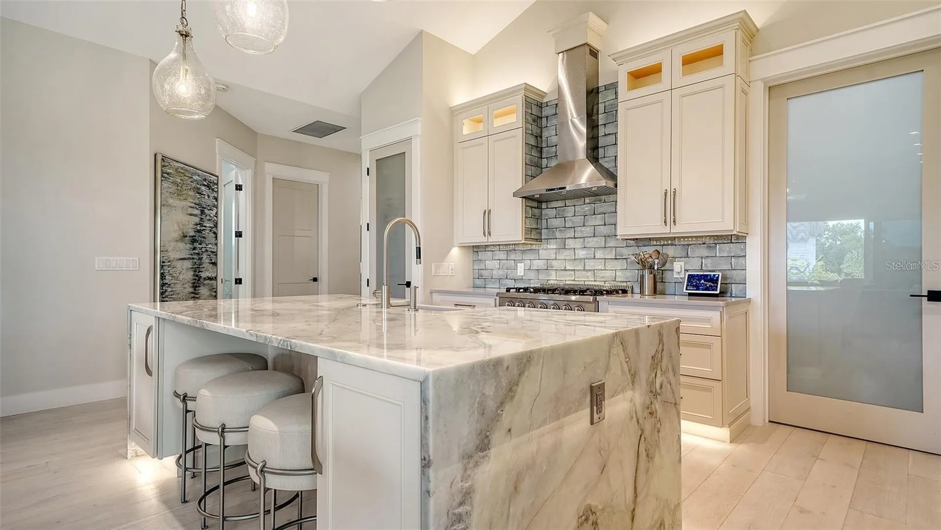 5930 Briarwood Avenue Sarasota FL 34231