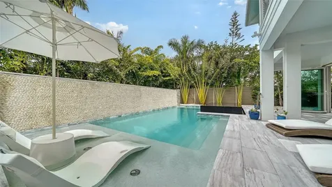 5930 Briarwood Avenue Sarasota FL 34231