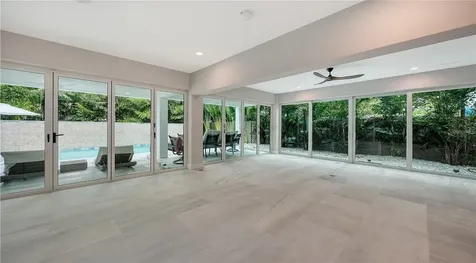 5930 Briarwood Avenue Sarasota FL 34231