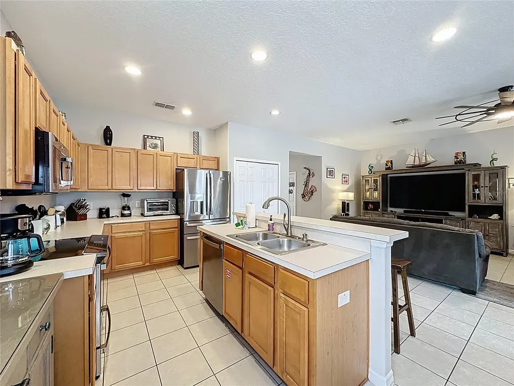 163 Tigerlily Court Davenport FL 33837