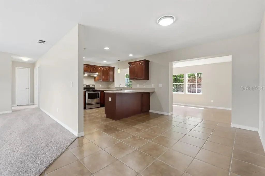 1964 Montecito Avenue Deltona FL 32738