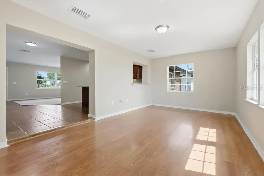 1964 Montecito Avenue Deltona FL 32738
