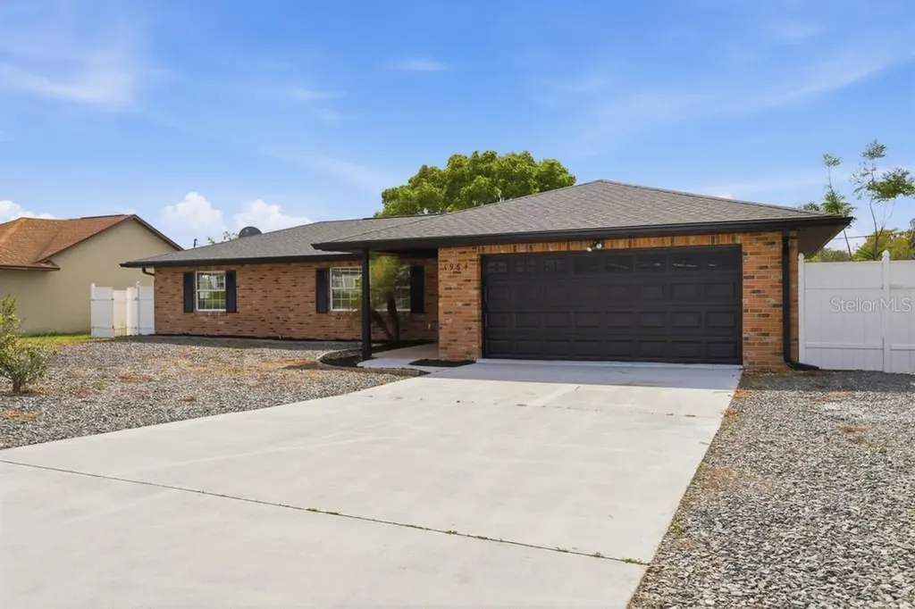 1964 Montecito Avenue Deltona FL 32738