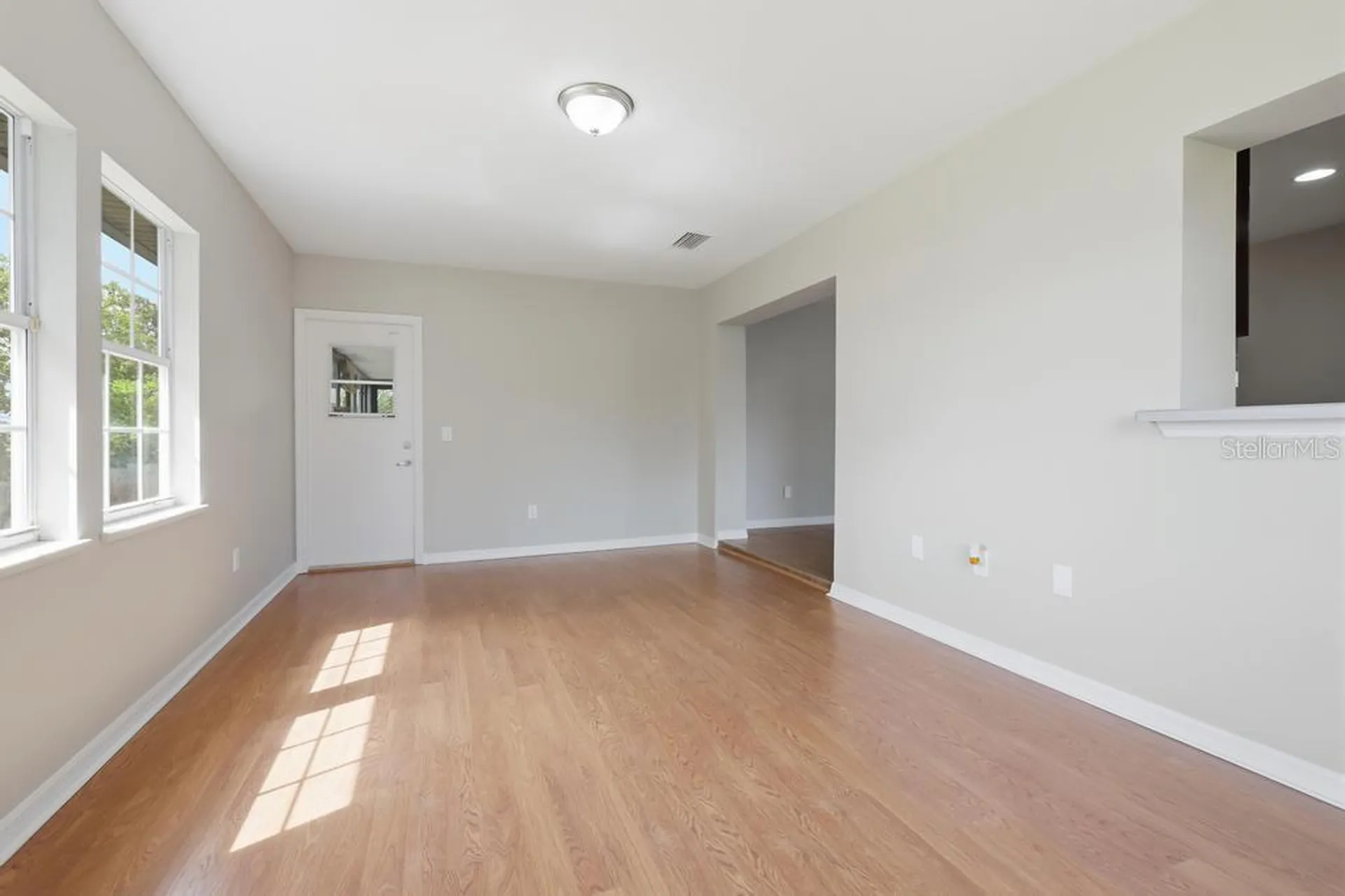 1964 Montecito Avenue Deltona FL 32738
