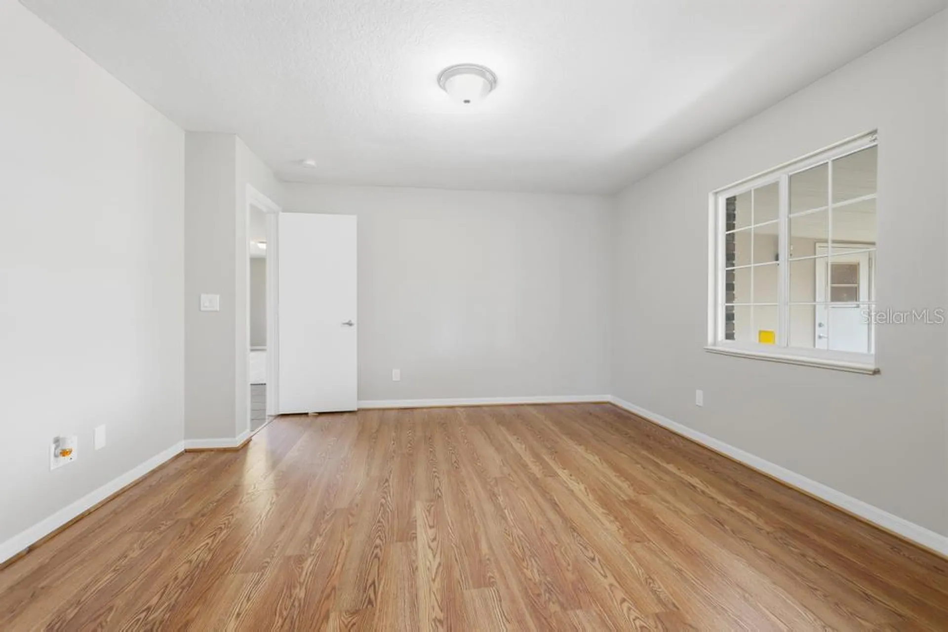 1964 Montecito Avenue Deltona FL 32738