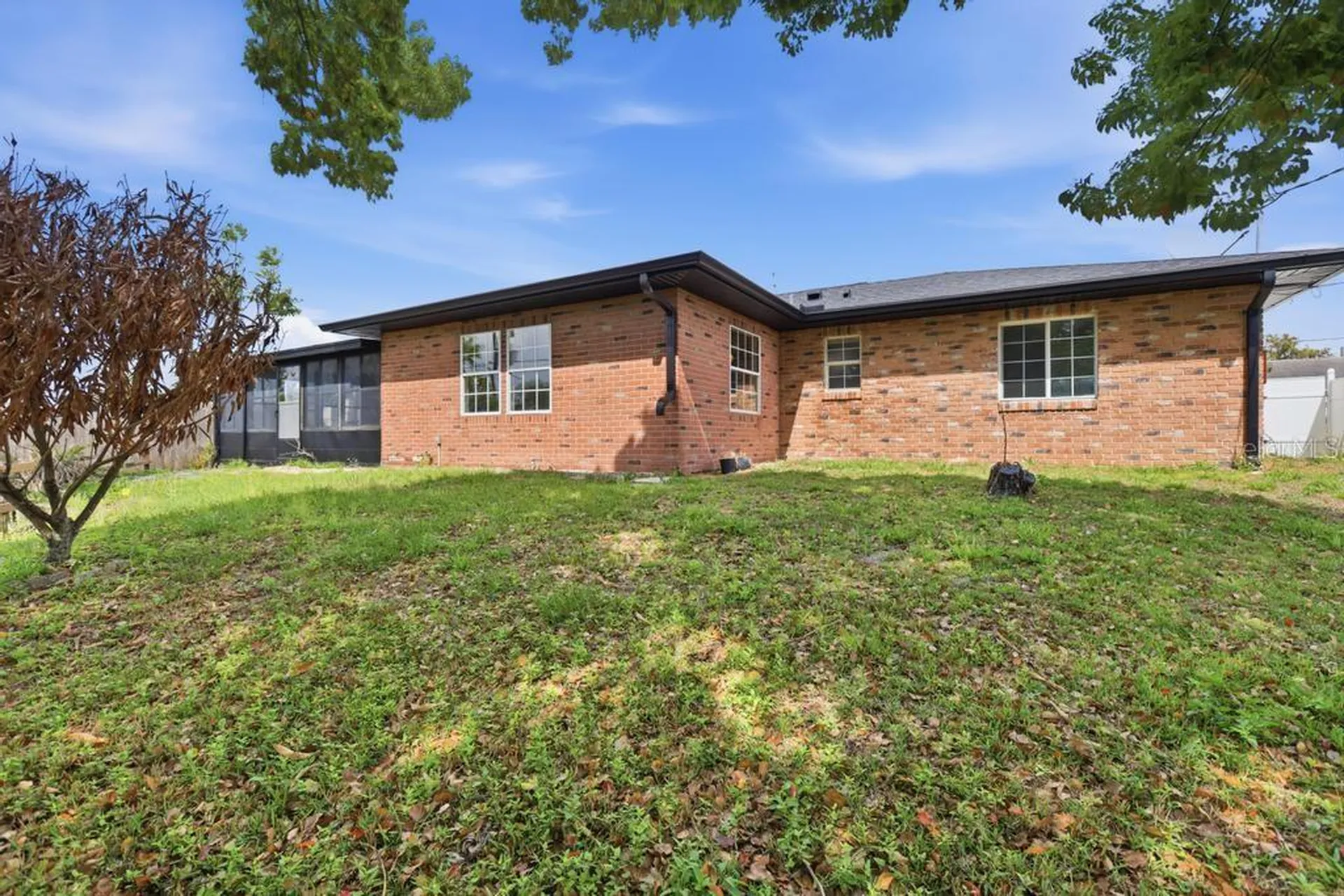 1964 Montecito Avenue Deltona FL 32738