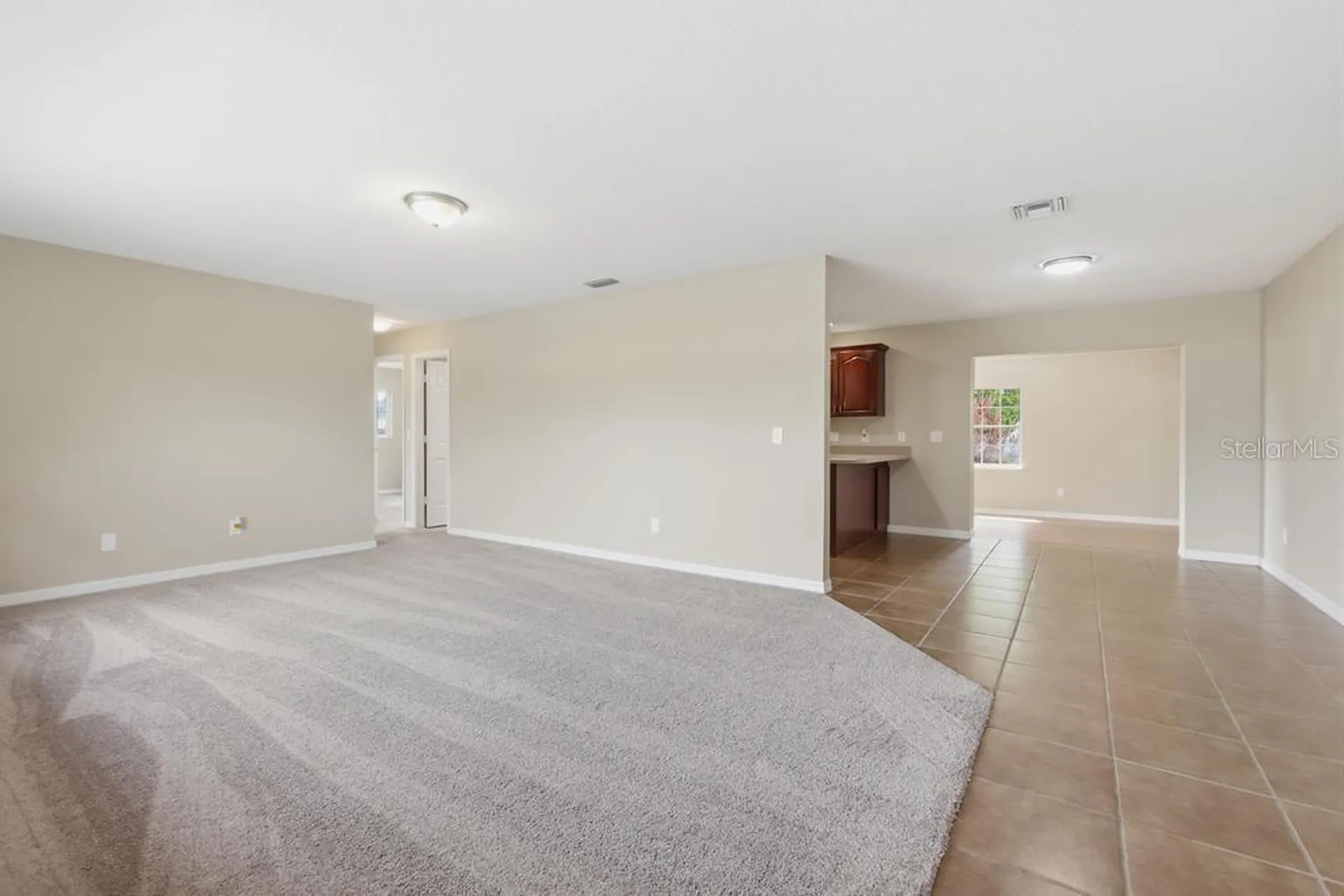 1964 Montecito Avenue Deltona FL 32738