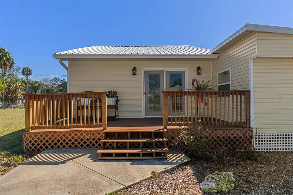 7272 Westwind Street Weeki Wachee FL 34607