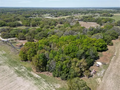 3095 County Road 202 Oxford FL 34484