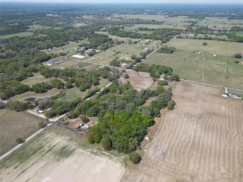 3095 County Road 202 Oxford FL 34484