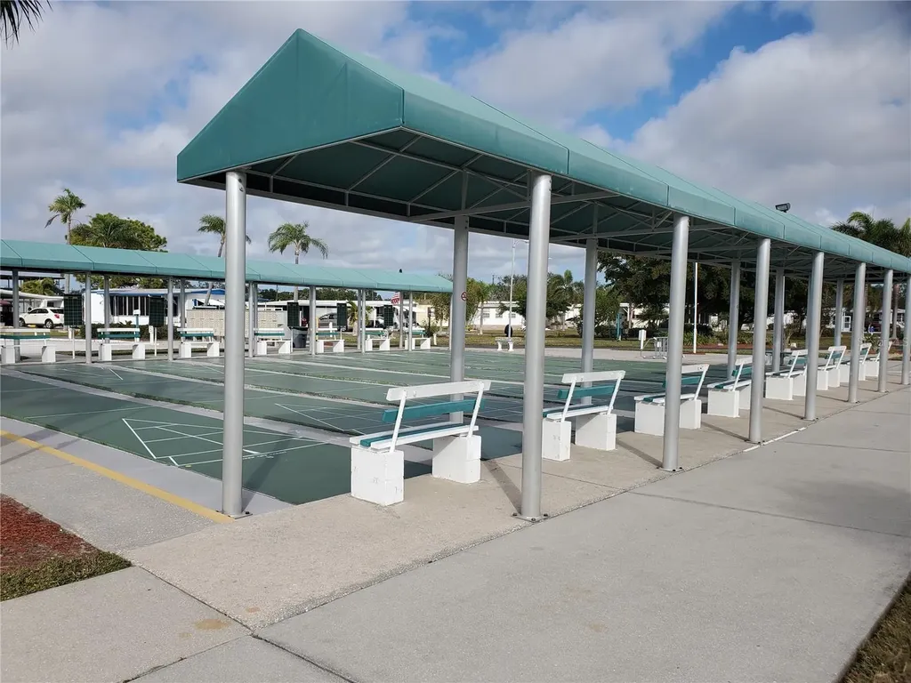 316 Danube Circle Bradenton FL 34207
