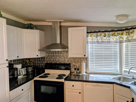 9300 SE 140th Place Summerfield FL 34491