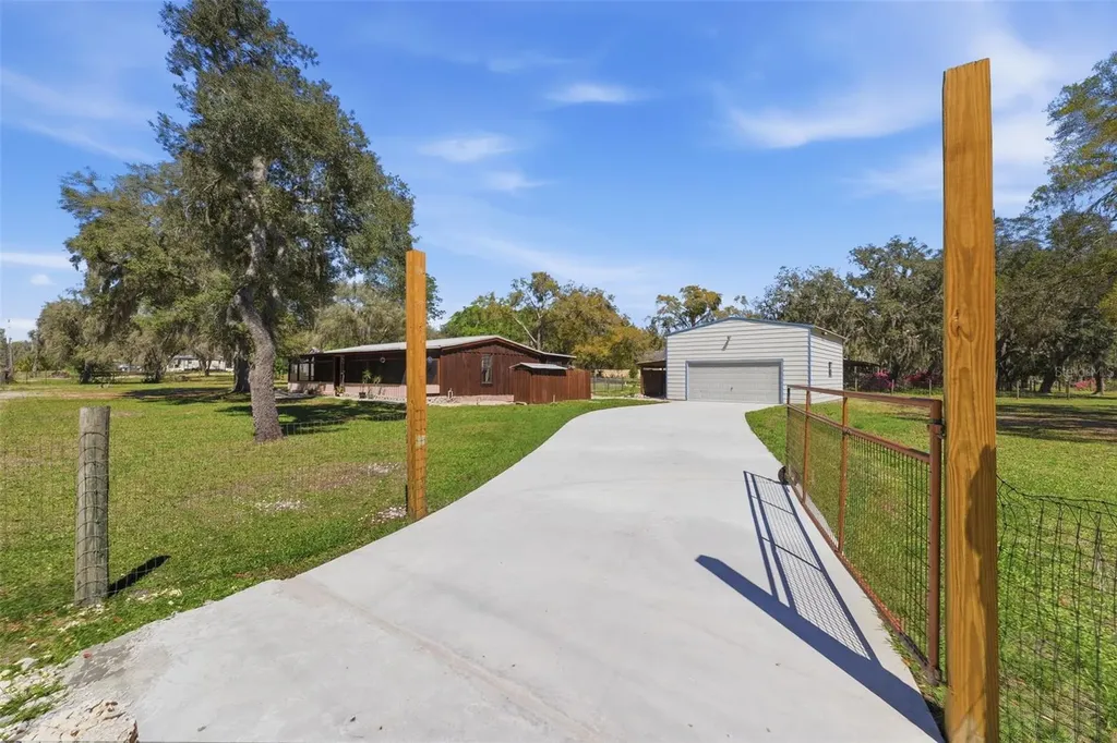 515 S Covelake Terrace Inverness FL 34450