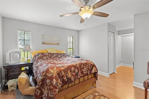 13140 Village Chase Circle Tampa FL 33618