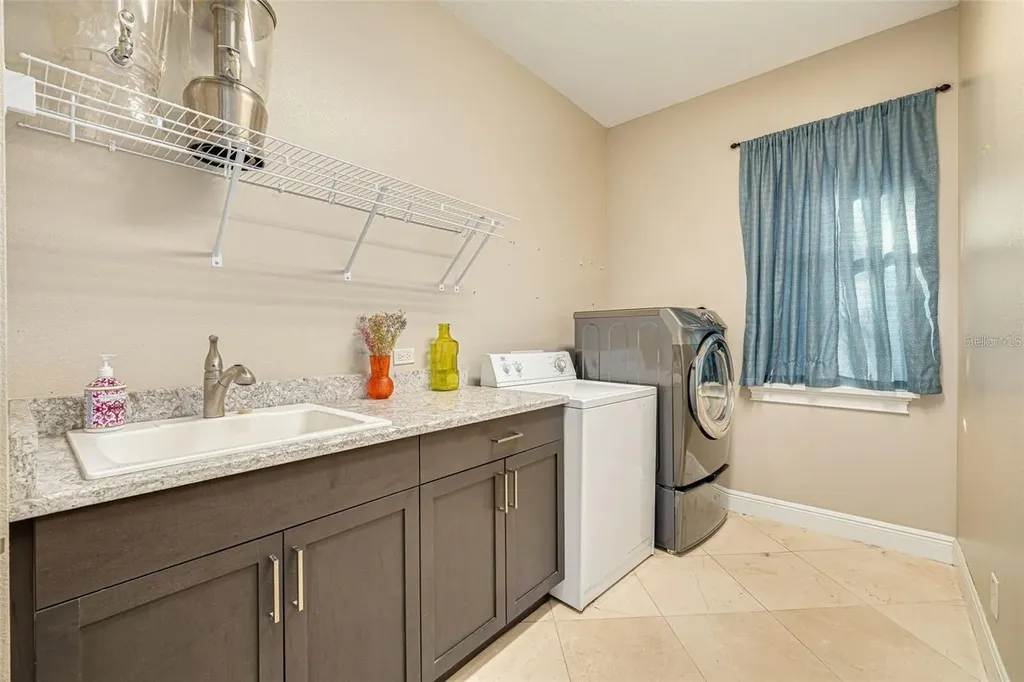 9505 Aqua Lane Odessa FL 33556
