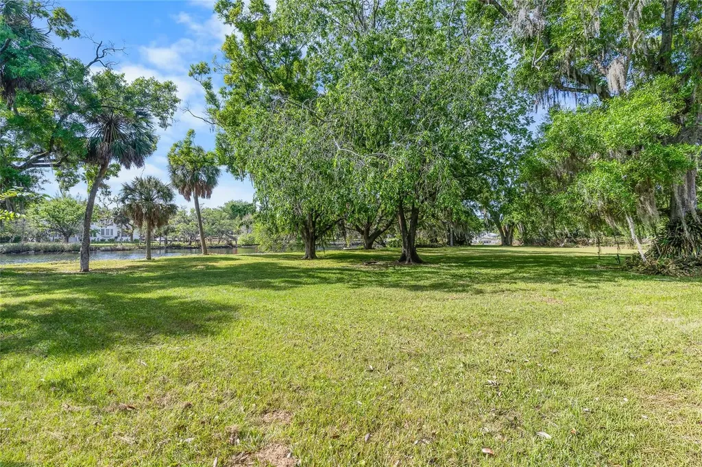 6605 N Boulevard Tampa FL 33604