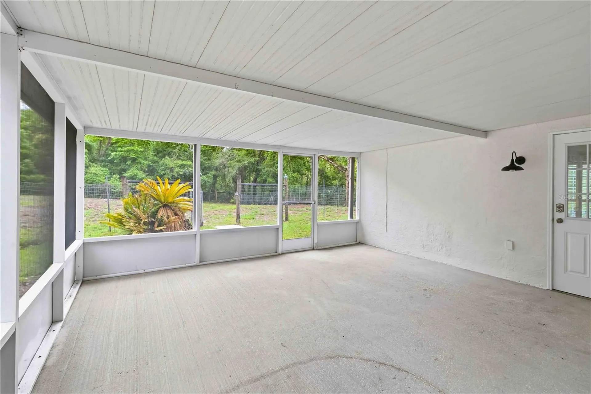 2293 Spring Lake Highway Brooksville FL 34602