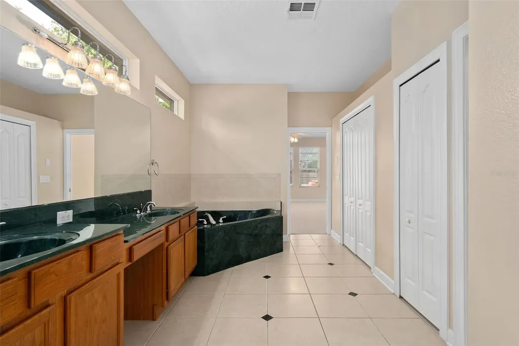 386 Chinahill Court Apopka FL 32712