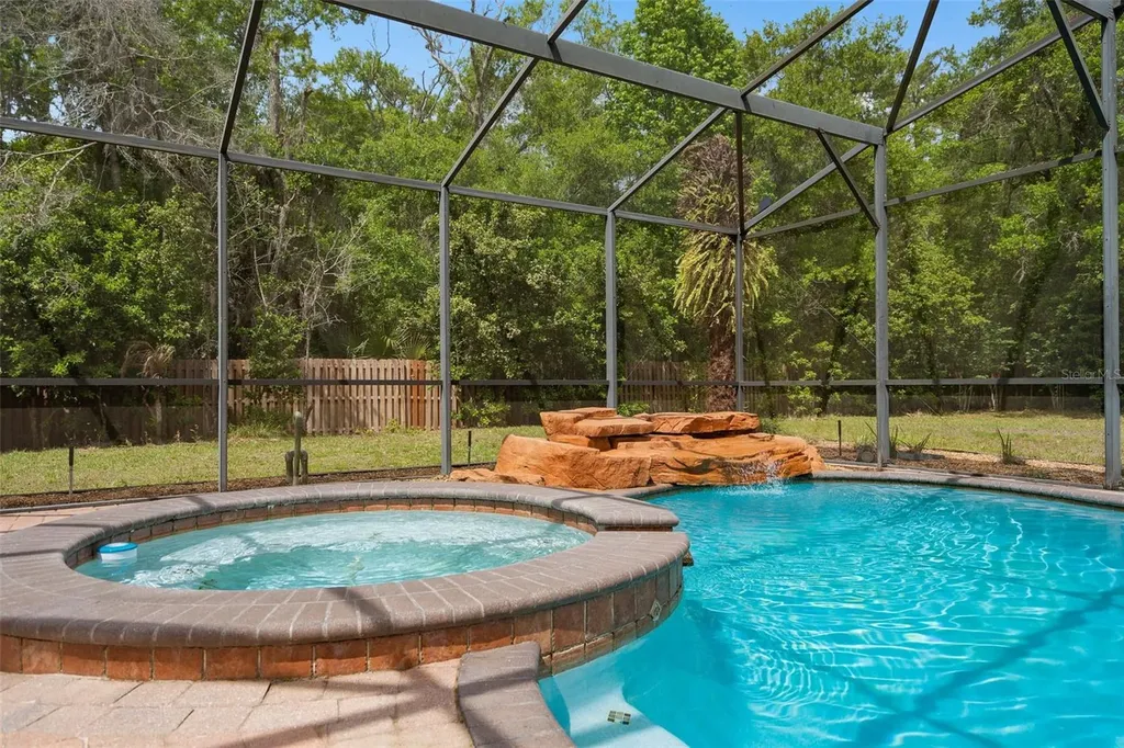 386 Chinahill Court Apopka FL 32712