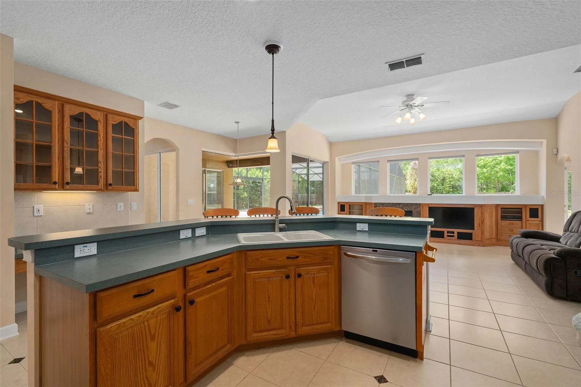 386 Chinahill Court Apopka FL 32712