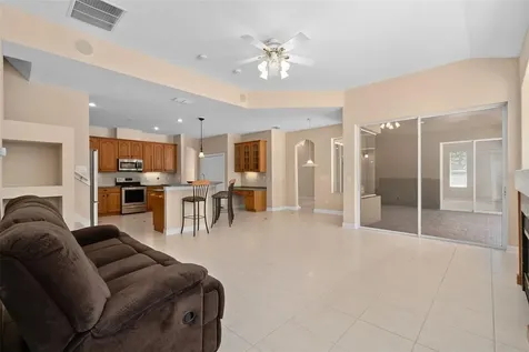 386 Chinahill Court Apopka FL 32712