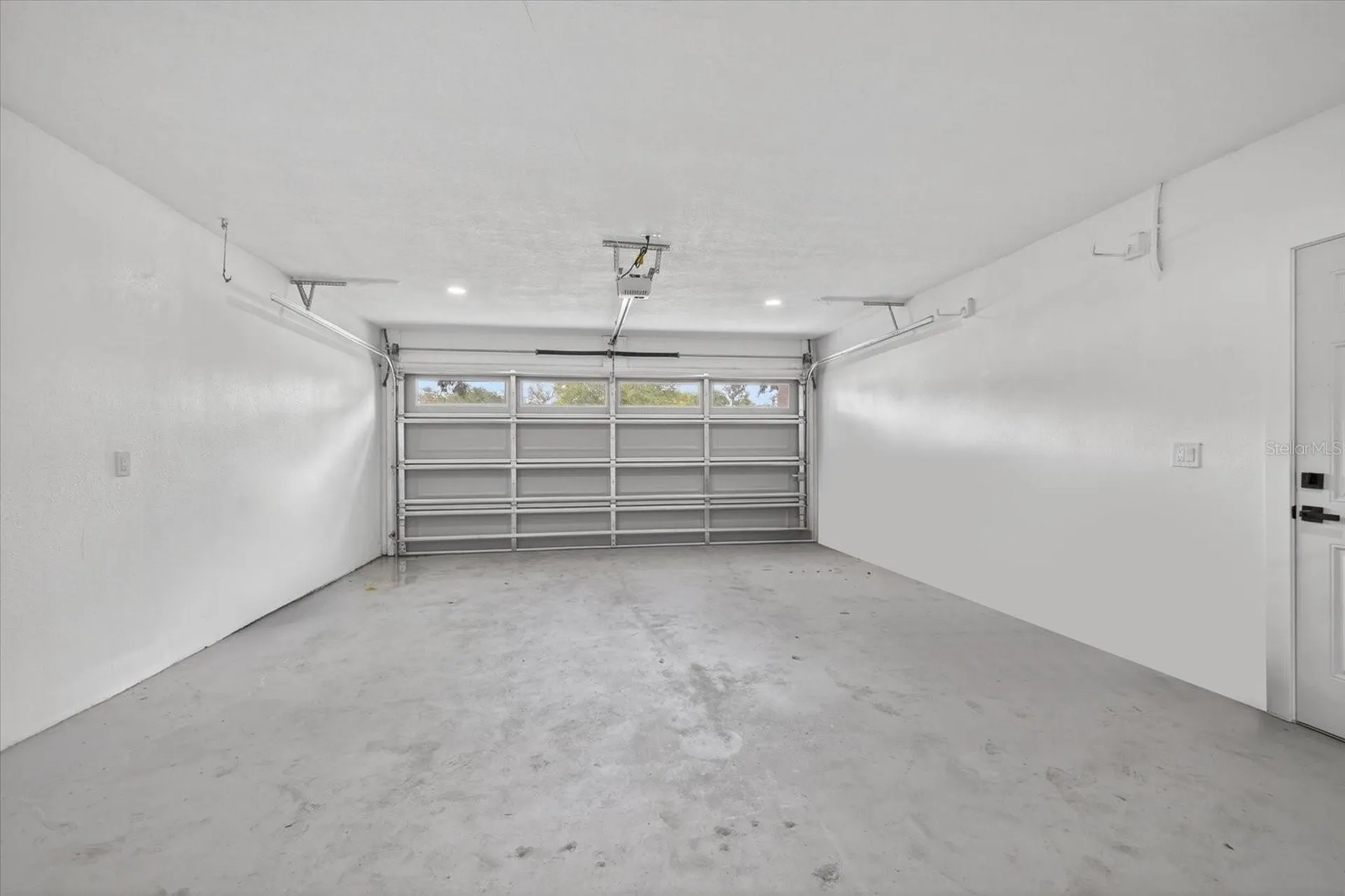 1864 Paradise Lane Clearwater FL 33756