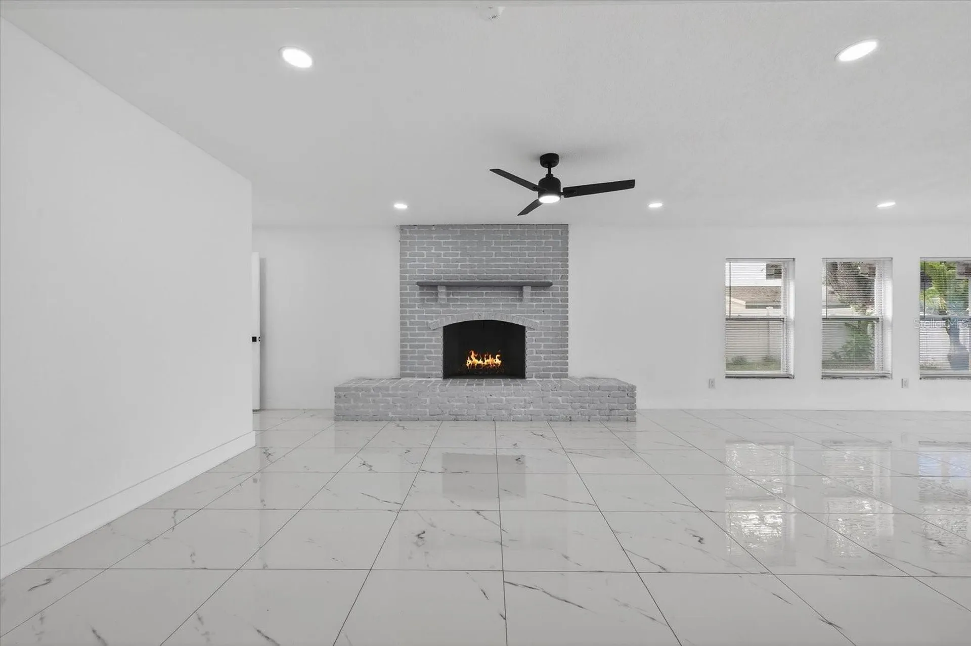 1864 Paradise Lane Clearwater FL 33756