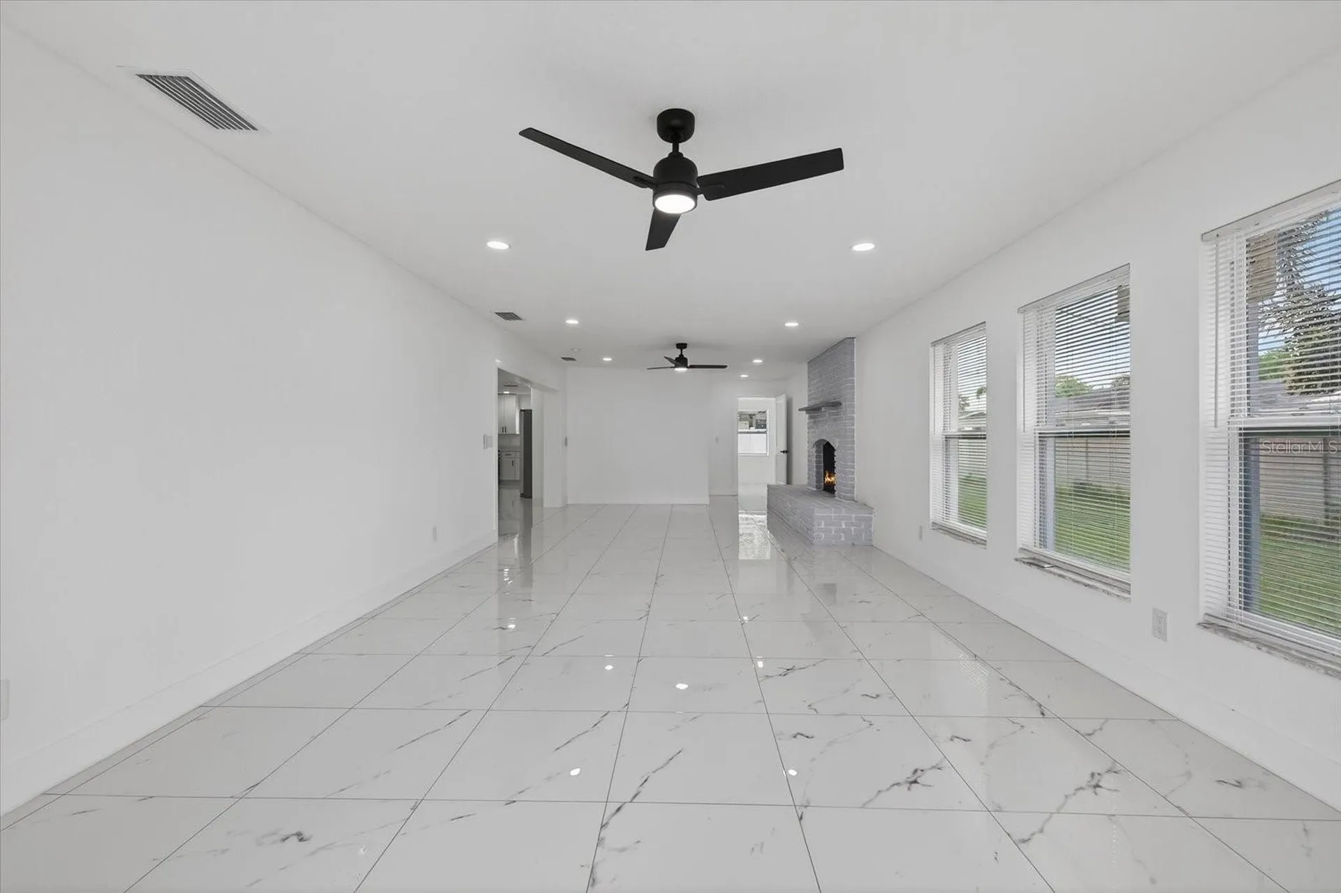 1864 Paradise Lane Clearwater FL 33756