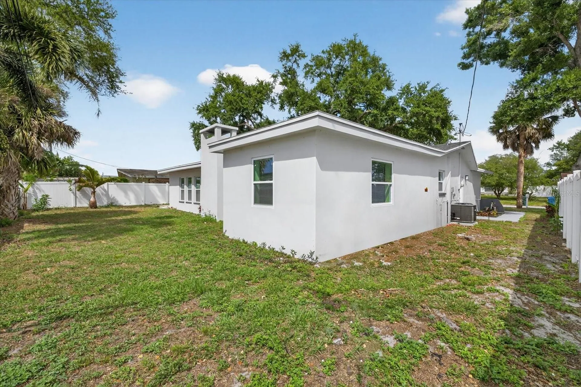 1864 Paradise Lane Clearwater FL 33756