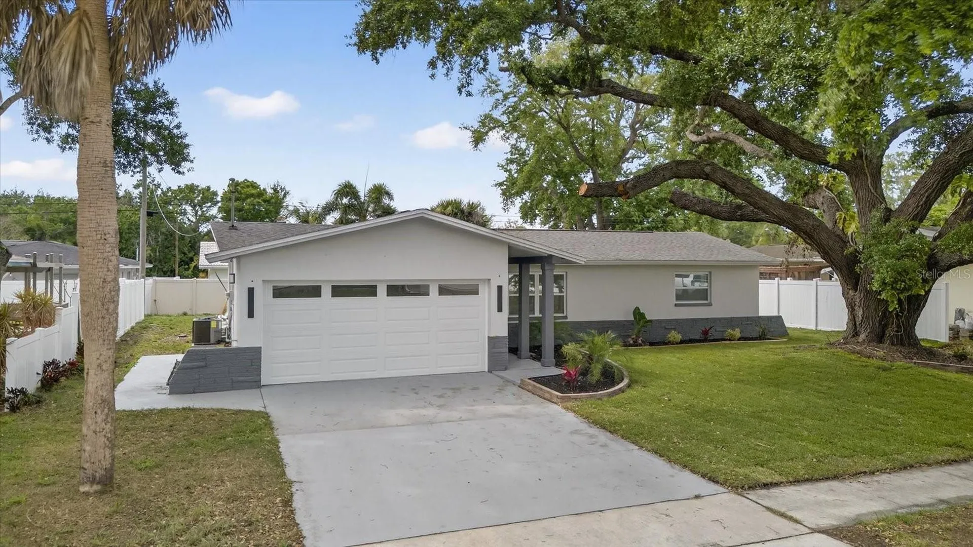 1864 Paradise Lane Clearwater FL 33756