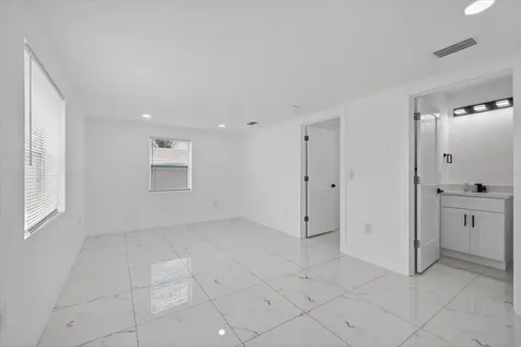 1864 Paradise Lane Clearwater FL 33756