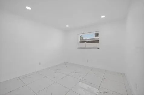 1864 Paradise Lane Clearwater FL 33756